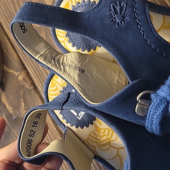 Fly London - Picture 4 of 5